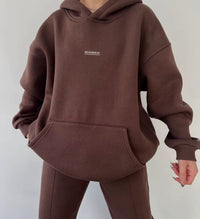 GALERIA | WYGODNY DRES Z KAPTUREM