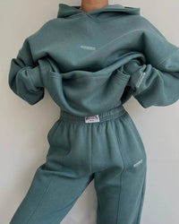 GALERIA | WYGODNY DRES Z KAPTUREM