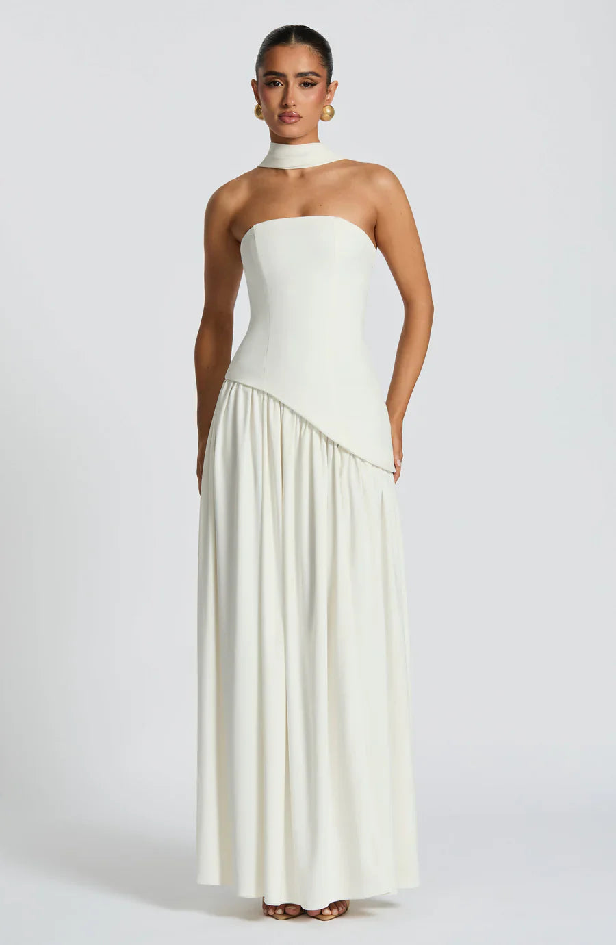 ZOEY | ELEGANCKA SUKIENKA MAXI Z ROZCIĘCIEM