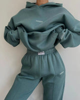 GALERIA | WYGODNY DRES Z KAPTUREM