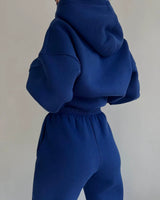 GALERIA | WYGODNY DRES Z KAPTUREM